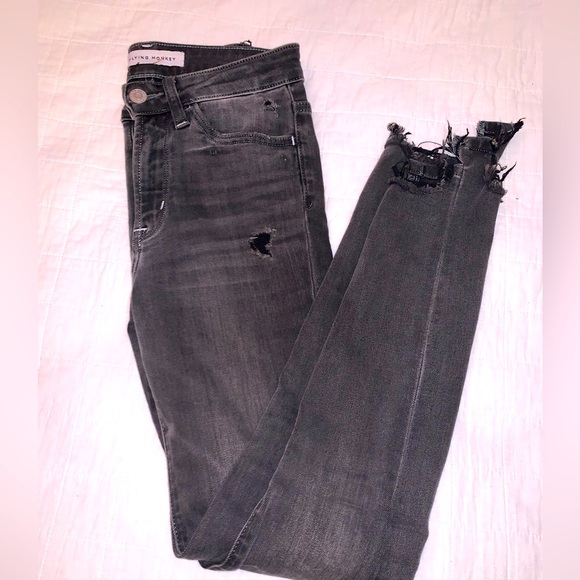 🎉HOST PICK🎉💕FLYING MONKEY DISTRESSED DENIM💕EXCELLENT CONDITION!! - Picture 1 of 10